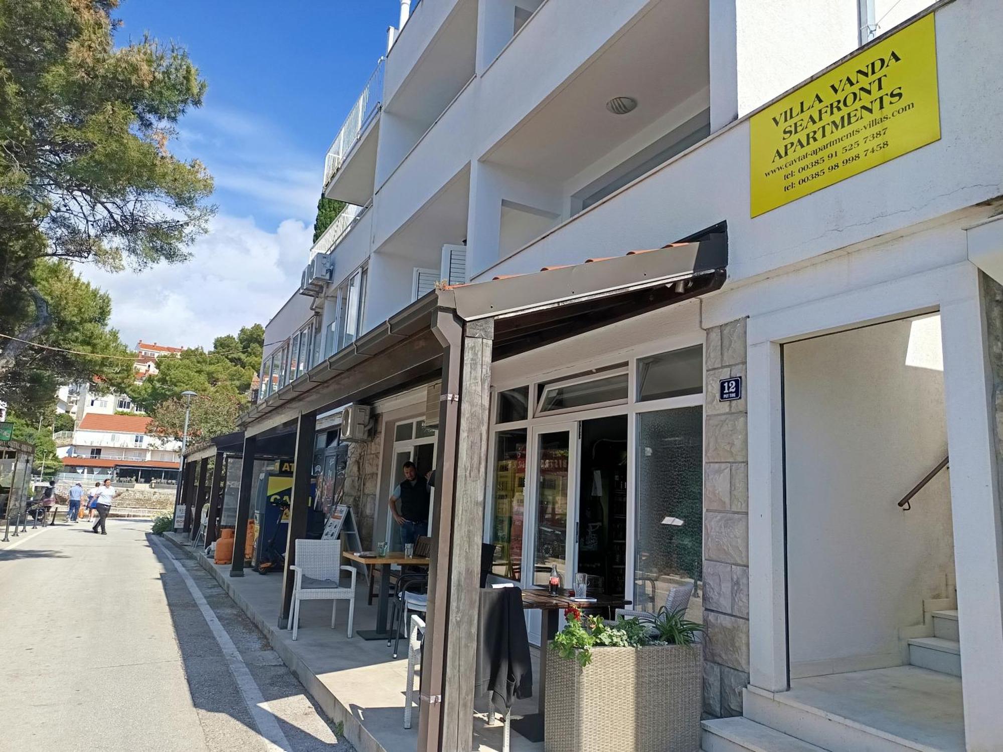 Vanda Seafront Superior Huoneisto *